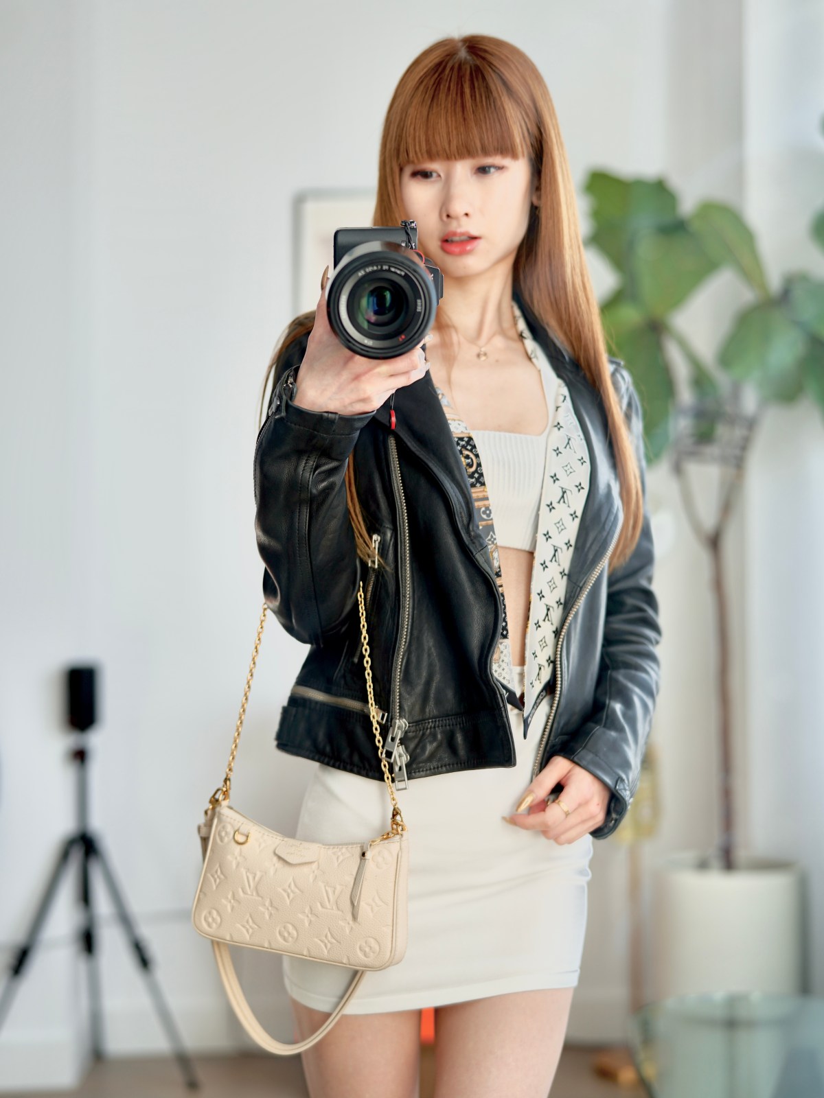 Louis Vuitton Quiz: Monogram LV & LV Twist – Classic, Refashioned Logo&nbsp;Design.